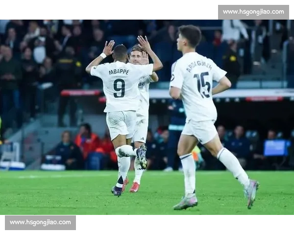 皇马强势出击对阵莱万特西甲焦点之战引爆伯纳乌争夺三分荣耀之夜